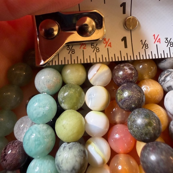 *LIKE NEW* Assorted Crystal Stretch Beaded Bracelets 8ct - Picture 2 of 3